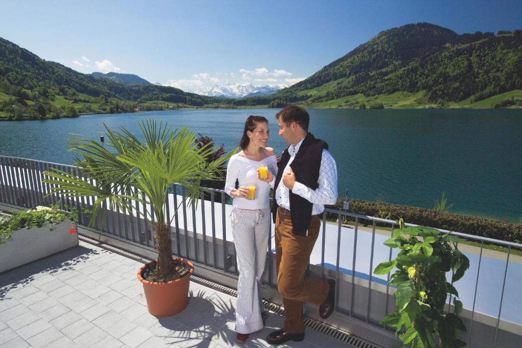 Hotel - Restaurant Eierhals Am Aegerisee Oberägeri Exterior photo